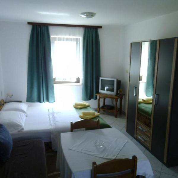 Bedrooms, Guesthouse Nihada, Guesthouse Nihada - Apartments in Punat on the island of Krk Punat